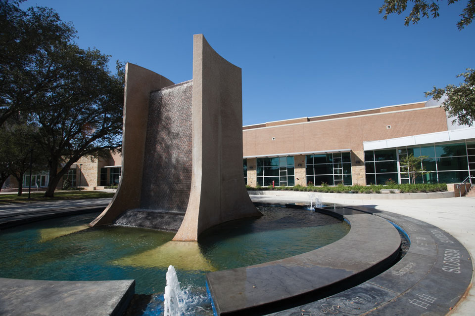 View of the Freedom Fountain.